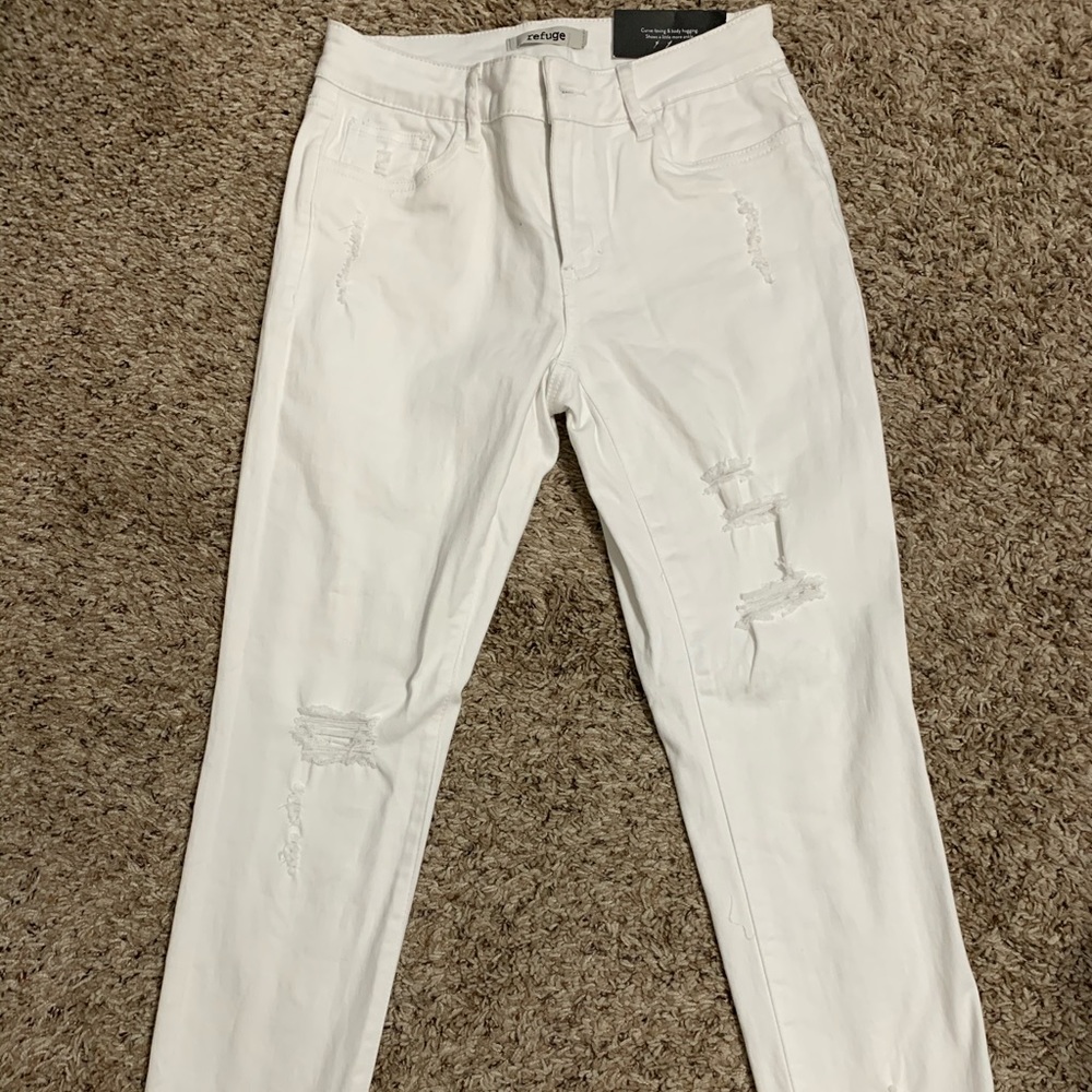 Never worn White refuge jeans